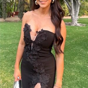 Chic Strapless Black Dress with Floral Detail